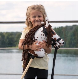 Hobby Horse Skippi A4 alb și maro - jucărie pentru copii